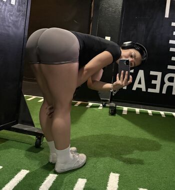 Full leaked Lesliemrtinez page private photo