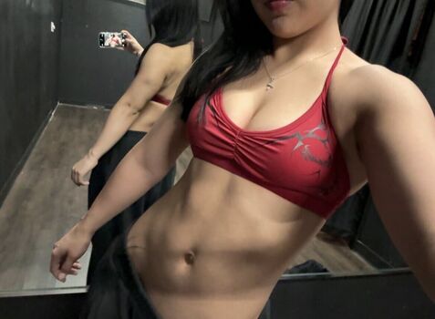 Full leaked Lesliemrtinez private photo