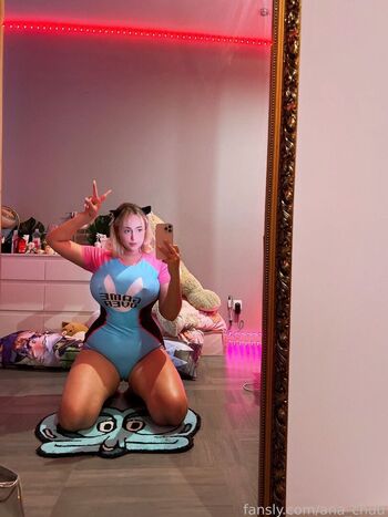 Full leaked Lewd cosplayer private photo