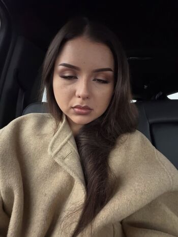 Full leaked Lexa gates private photo