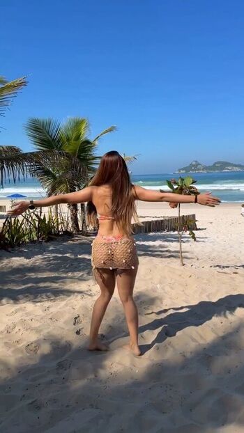 Full leaked Lexa private photo