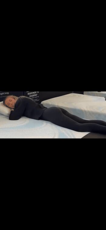 Full leaked Lexie hull private photo