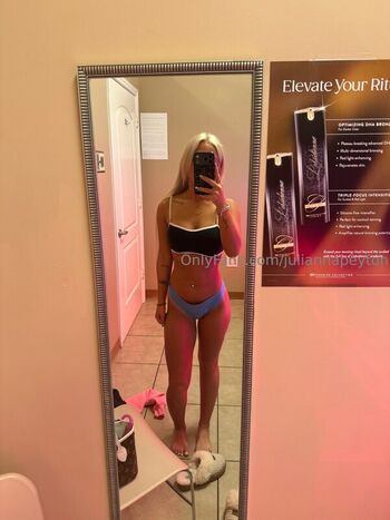 Full leaked Lexii violett page private photo