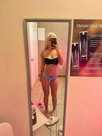 Full leaked Lexii violett page private photo