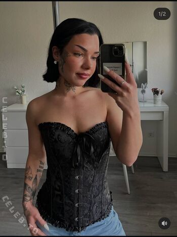 Full leaked Lexxnie private photo