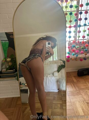 Full leaked Lexypanterra private photo
