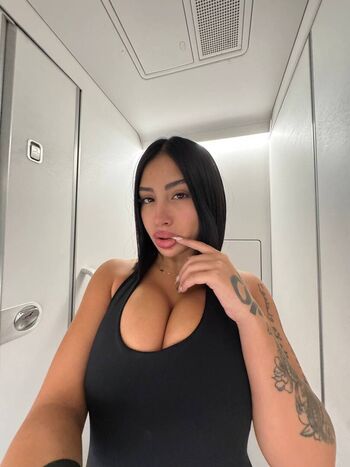 Full leaked Leyla amari private photo