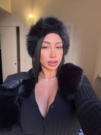 Leyla Amari