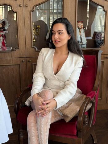 Full leaked Leyna savuk private photo