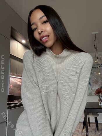 Full leaked Lia lin  page private photo