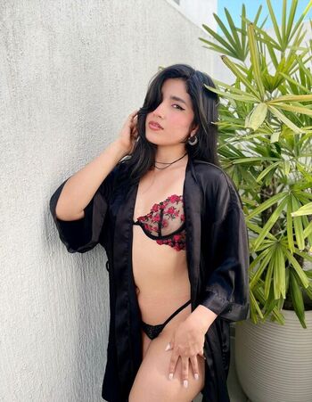 Full leaked Lia mar page private photo