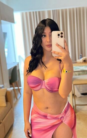Full leaked Licky lu private photo