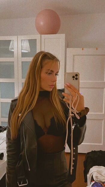 Full leaked Lieschen private photo