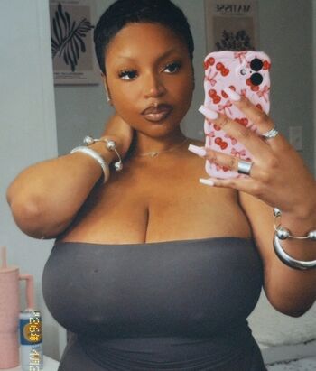 Full leaked Lifeeofjanaeee private photo