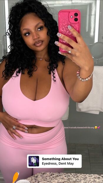 Full leaked Lifeeofjanaeee private photo