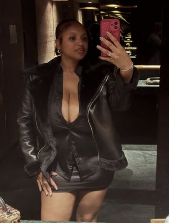 Full leaked Lifeeofjanaeee private photo