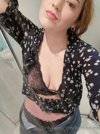 Full leaked Light on me vip private photo