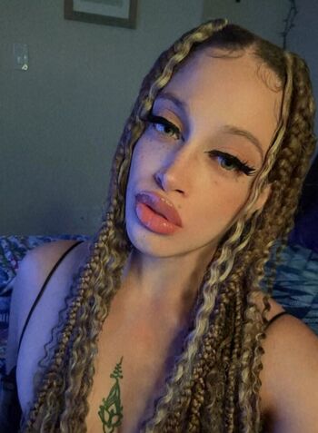 Full leaked Lightskin page private photo
