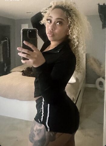 Full leaked Lightskin  page private photo