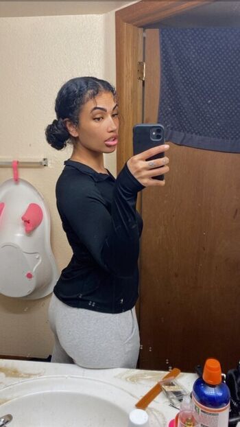 Full leaked Lightskin private photo
