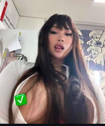 Full leaked Likkleyani private photo