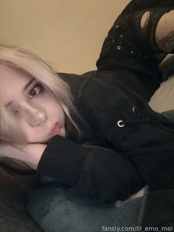 Full leaked Lil emo mei private photo