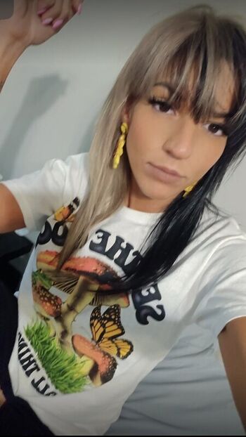 Full leaked Lil jiggly private photo