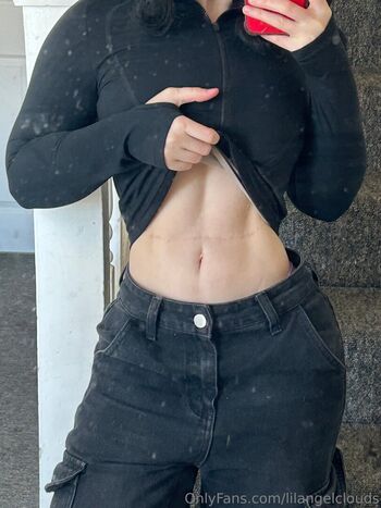 Full leaked Lilangelclouds private photo