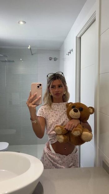 Full leaked Lilaraylee private photo