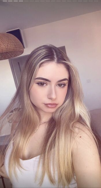 Full leaked Lilaspeach private photo