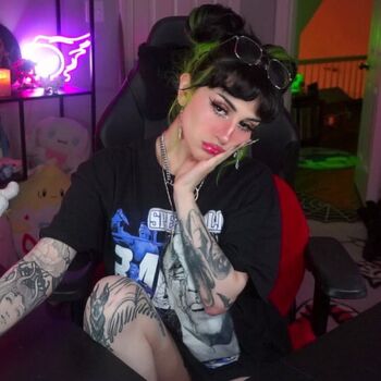 Full leaked Lilbatty page private photo