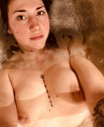 Full leaked Lilbitoffun private photo