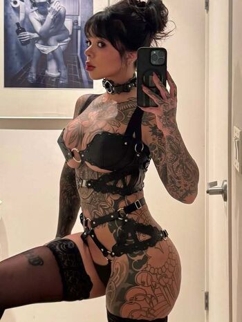 Full leaked Lilbrinabb private photo