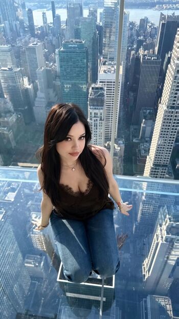 Full leaked Lilchiipmunk private photo