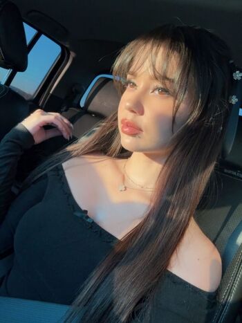 Full leaked Lilchiipmunk private photo