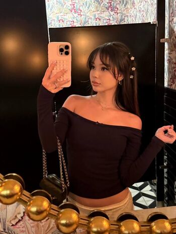 Full leaked Lilchiipmunk private photo