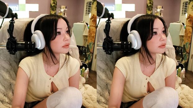Full leaked Lilchiipmunk private photo