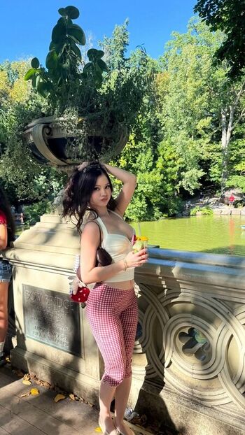 Full leaked Lilchiipmunk page private photo