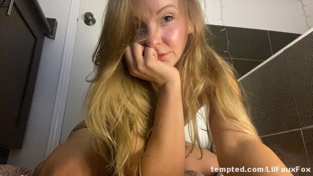Full leaked Lilfauxfox private photo