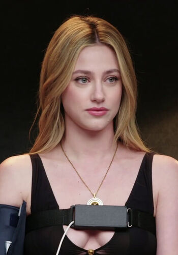 Full leaked Lili reinhart private photo