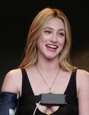 Full leaked Lili reinhart private photo