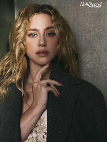 Lili Reinhart