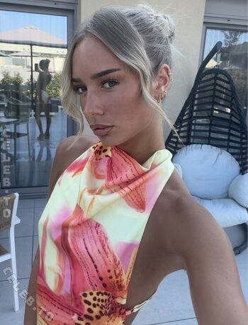 Full leaked Lilia batten private photo
