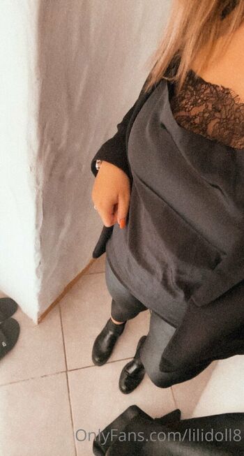 Full leaked Lilidoll private photo