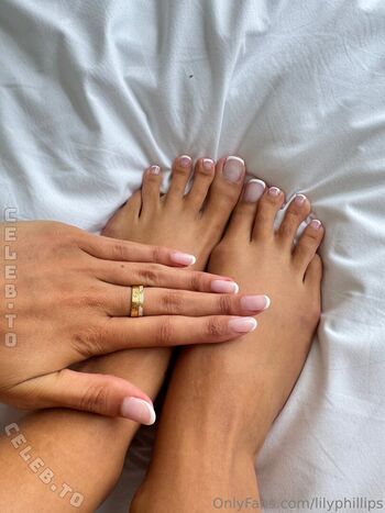 Full leaked Lillian phillips  page private photo