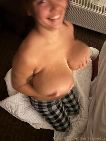 Full leaked Lilllyyy private photo