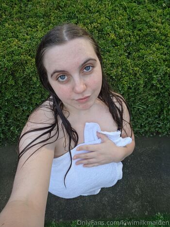 Full leaked Lilly maiden private photo