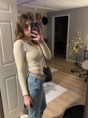 Full leaked Lilly manier private photo