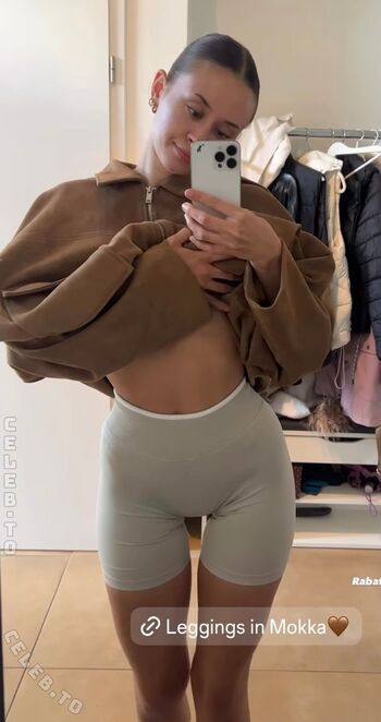 Full leaked Lillyfayye private photo