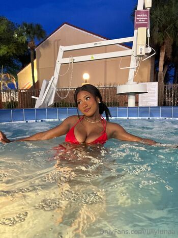 Full leaked Lillylunaa private photo